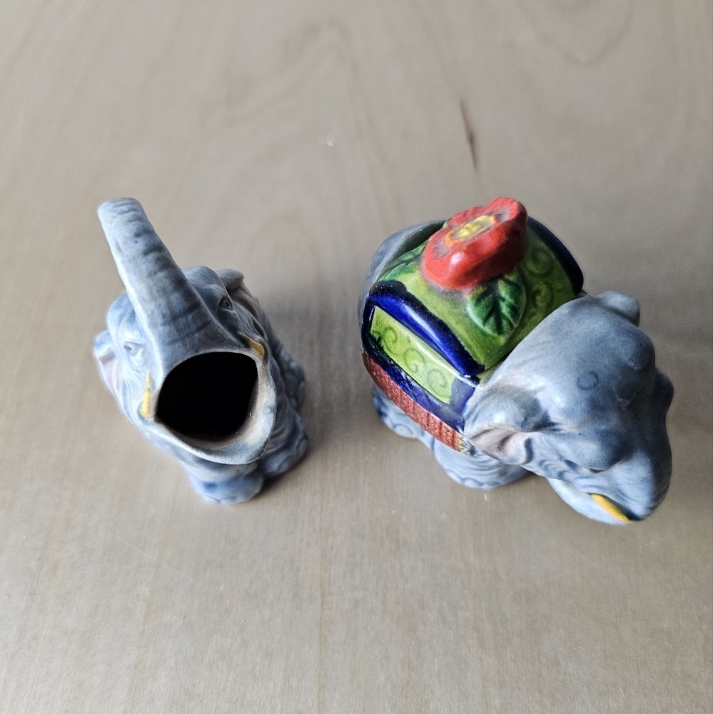 Vintage Ceramic Tiny Circus Elephant Creamer and Sugar Set - Picture 4 of 8